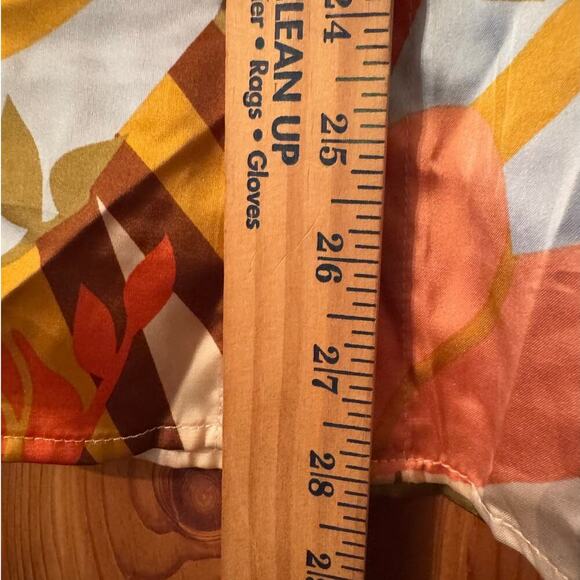 Colorful Floral Button-Up Blouse - Picture 7 of 7